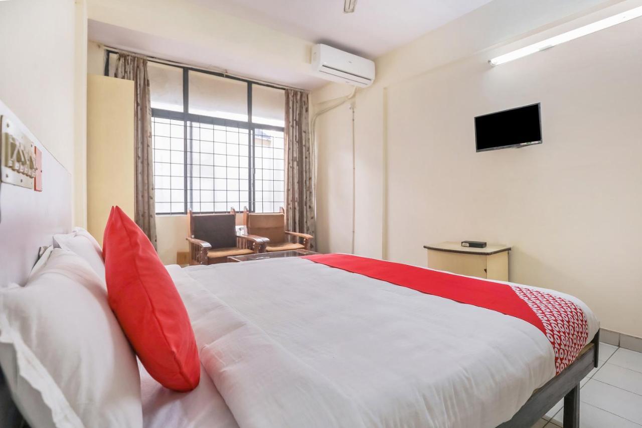 Oyo Hotel Hindustan Deluxe Мангалур Екстер'єр фото